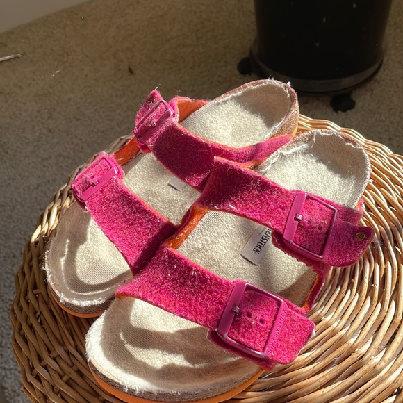 pink fuzzy birkenstocks